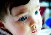 گریه کردن کودک دنبال مهمان (صدا) – دکتر مریم حلی ساز